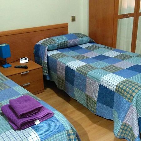 Pension Calfred II Logroño Exterior foto