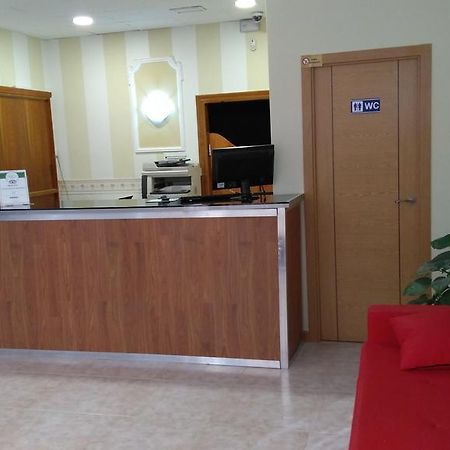 Pension Calfred II Logroño Exterior foto
