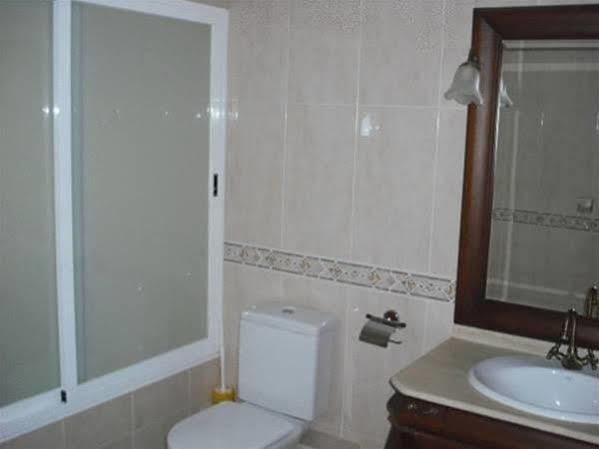 Pension Calfred II Logroño Exterior foto