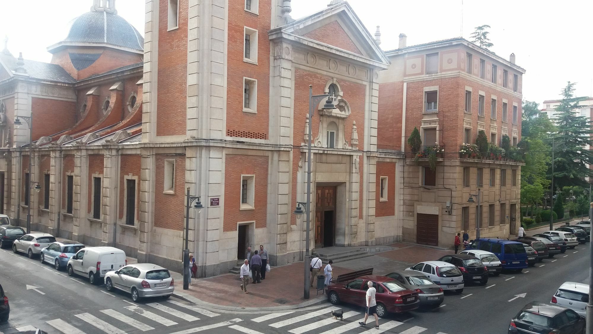Pension Calfred II Logroño Exterior foto