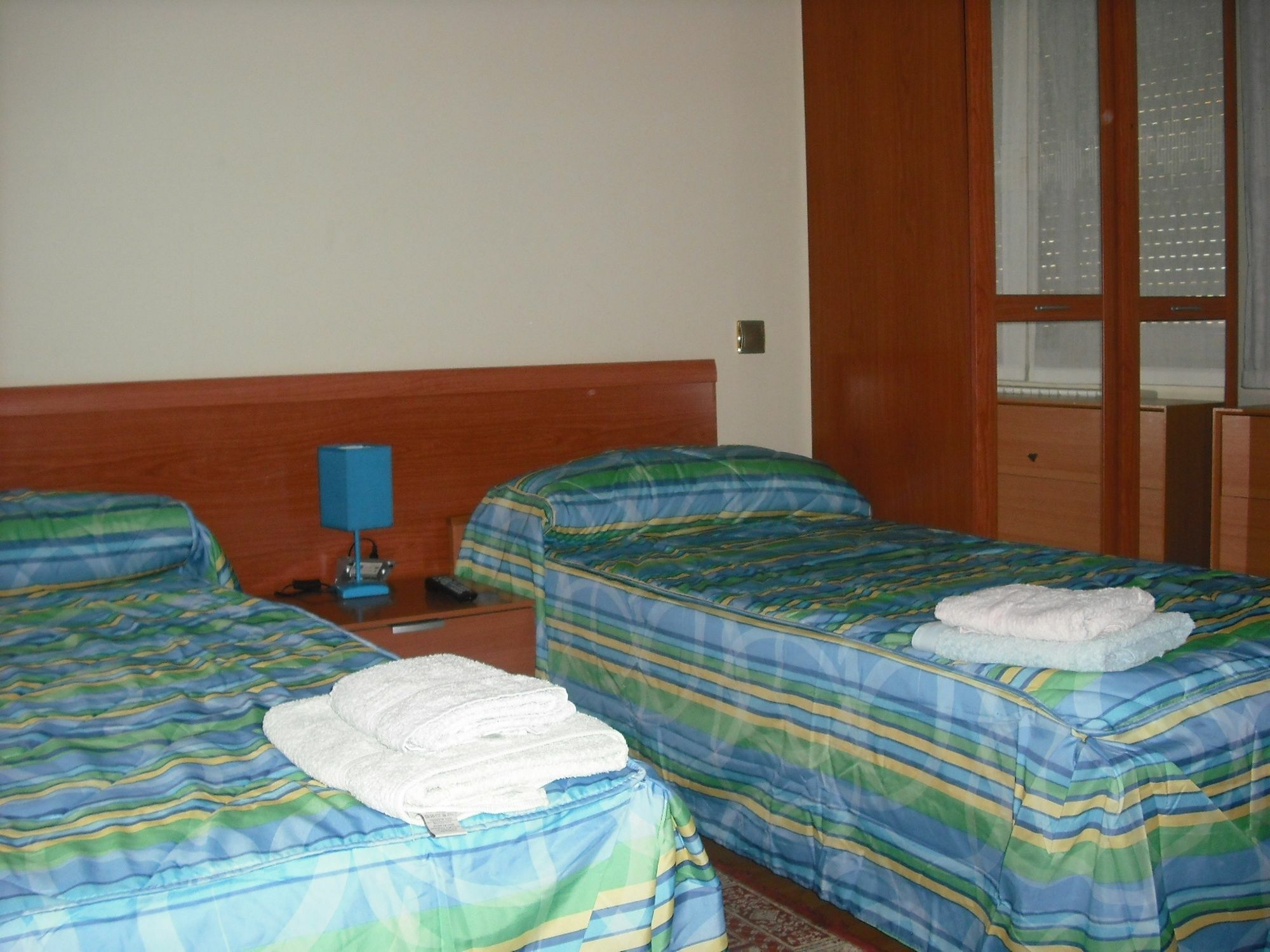 Pension Calfred II Logroño Exterior foto