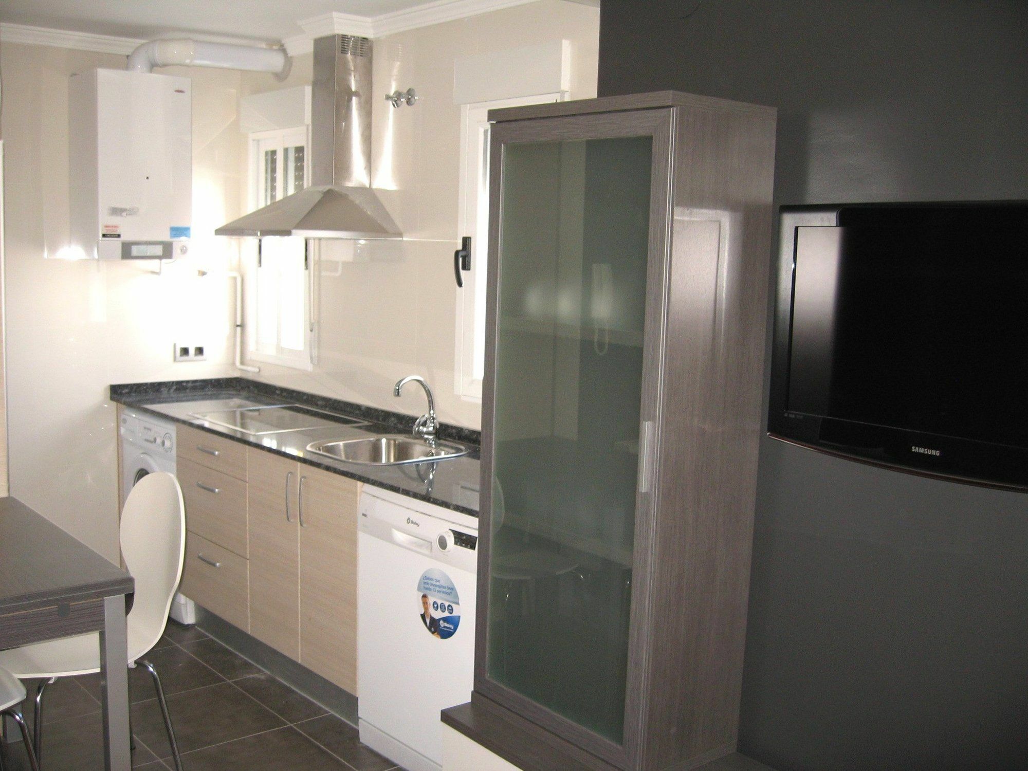 Pension Calfred II Logroño Exterior foto